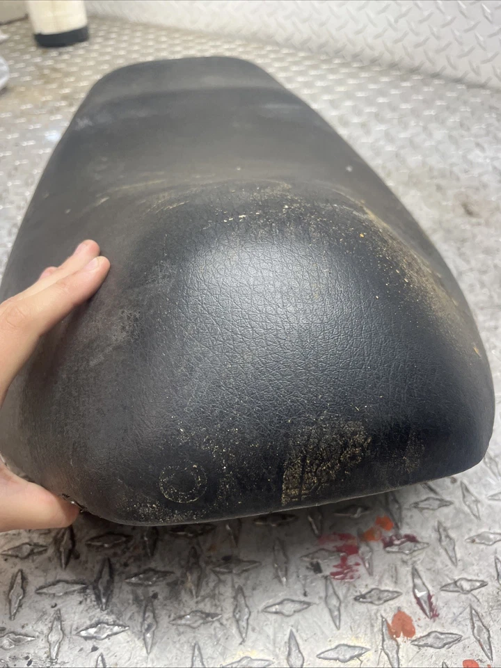 Yamaha Zuma YW50 2009 sillín de asiento Foto 3 de 4