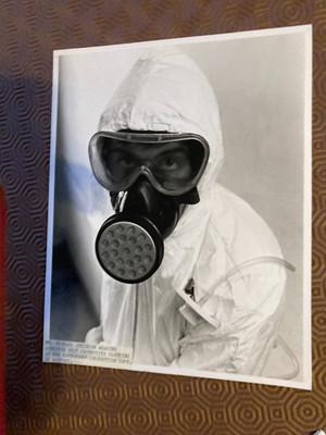 WATFORD ASBEST INSPEKTOR HAZMAT SUIT MIKE ATKINSON VINTAGE PORTRAIT 25/20cm