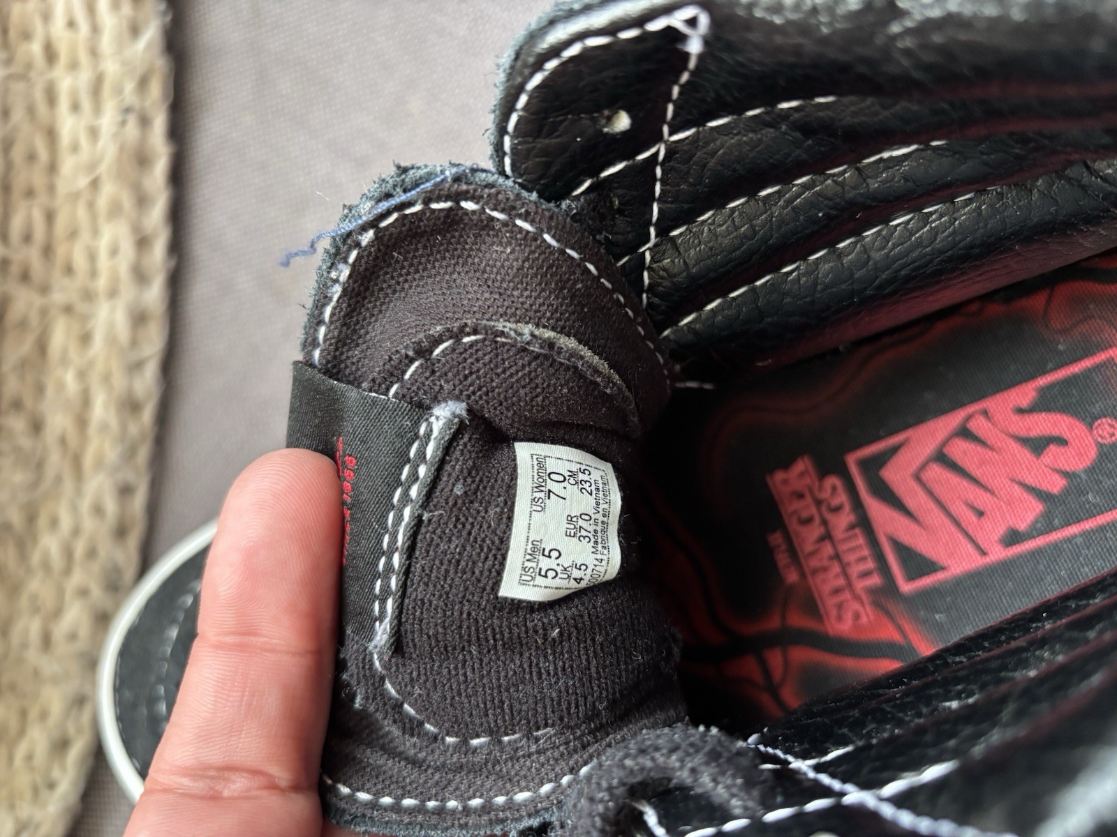 VANS Stranger Things Upside Down - image 14