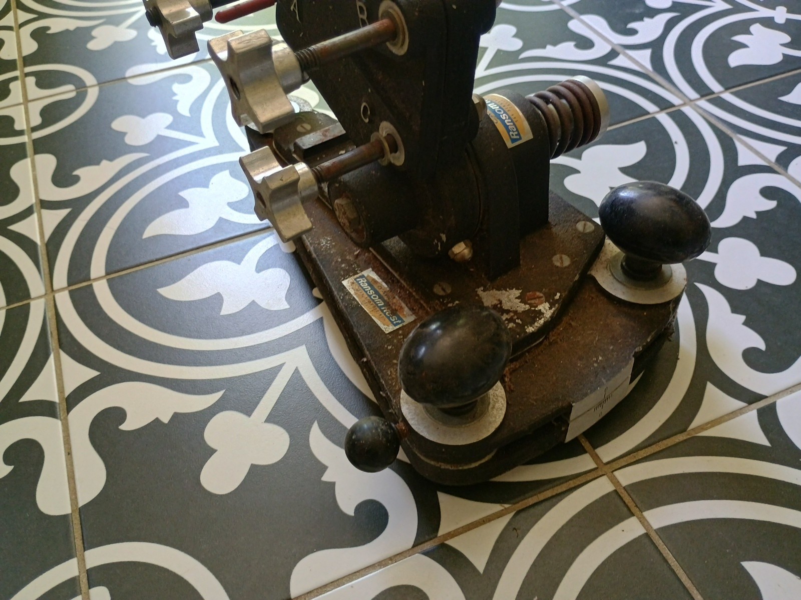 Picture 9 of 19