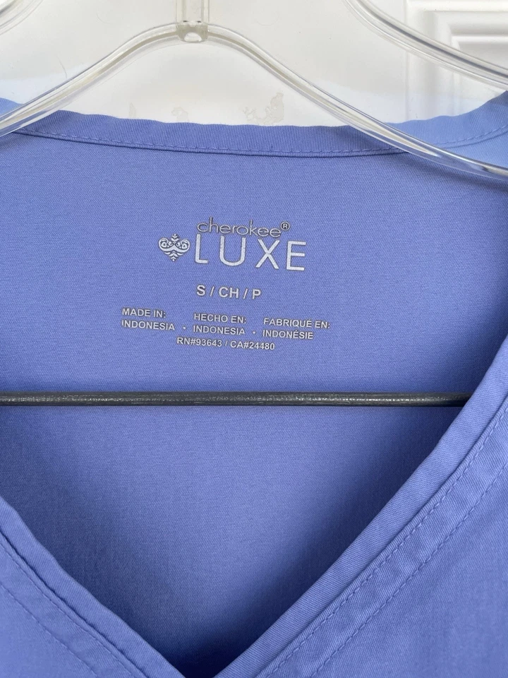 Blusa Médica Cherokee Luxe Pequeña y Pantalones S Regular Ciel Azul Enfermería Foto 4 de 4