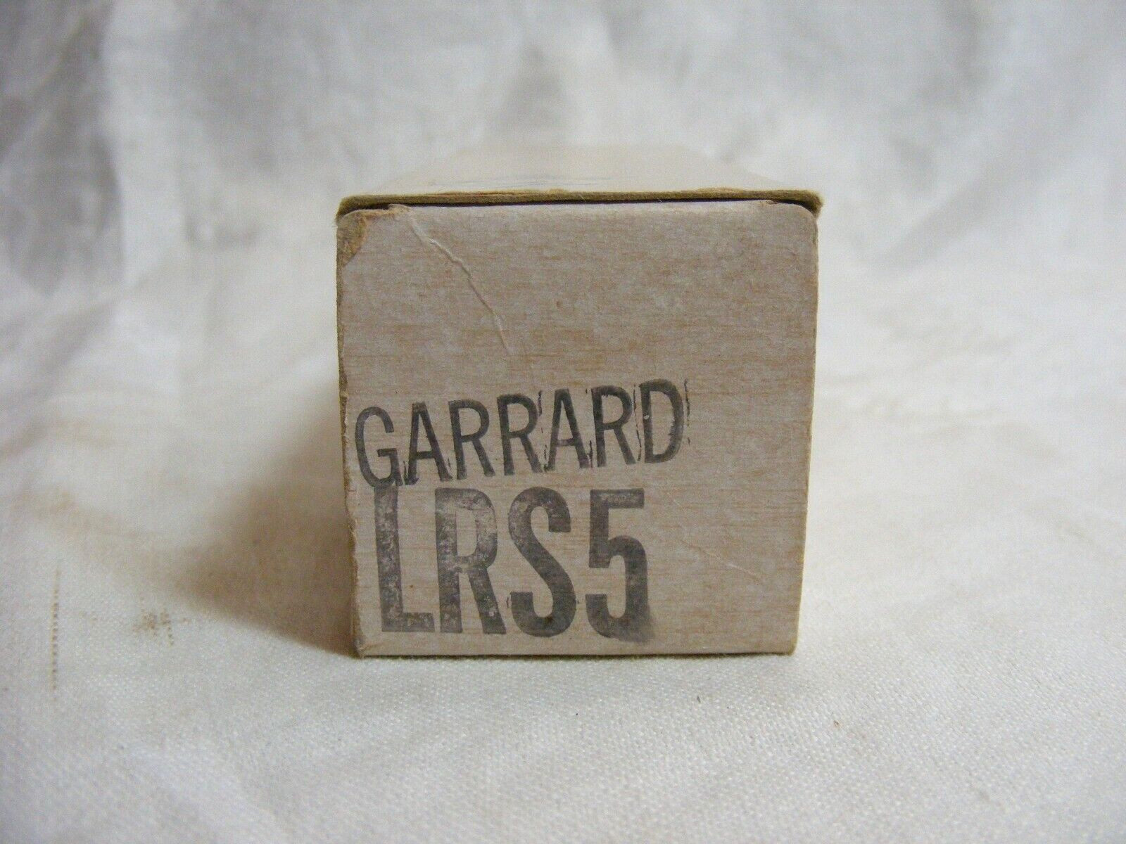 Vintage Garrard Type LRS-5 45 RPM Record Adapter NOS 1-s