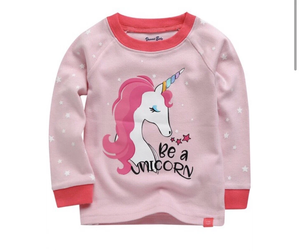 Juego de pijama unicornio para niñas Foto 3 de 4