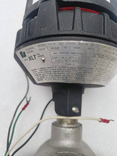 Fedral Signal model 191XL LED VISUAL Signal 100-265V - Picture 2 of 7