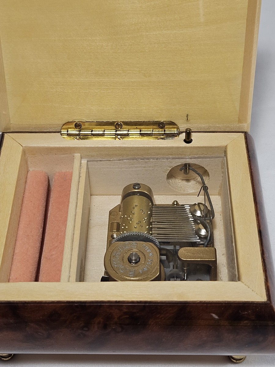 Vintage Music Box Romance Edelweiss R Rodgers Swiss made Reuge