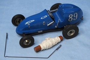 RARE! Vintage ORIGINAL NOS 1950s Ohlsson & Rice TETHER CAR Paperboy Special