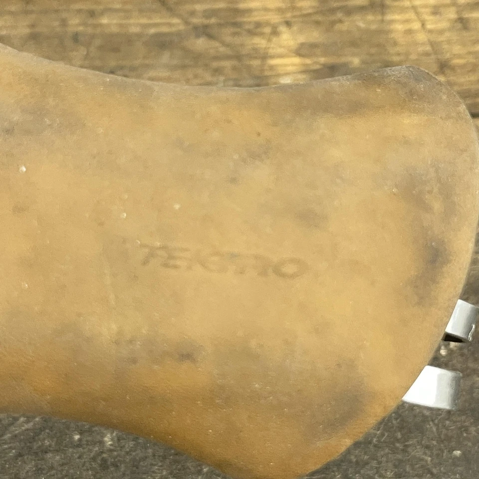 Tektro R200 Right Road Bike Brake Lever Drop Bar Single Silver Gum Hood R39C - Image 3 of 4