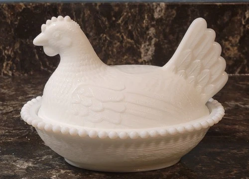 Vintage MCM Indiana Glass - Milk Glass Hen on Beaded Nest 7" Lidded Dish EUC