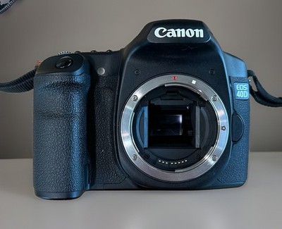 Canon EOS 40D Digital SLR Camera w/ EF-S 17-85mm Classic Lens