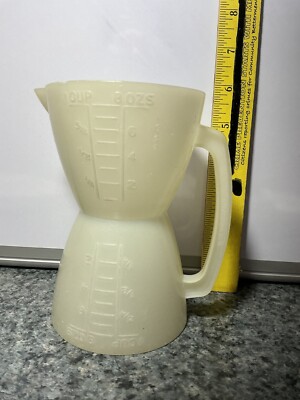 Vintage Tupperware Double Sided 8oz Measuring Cup Hourglass Wet/Dry
