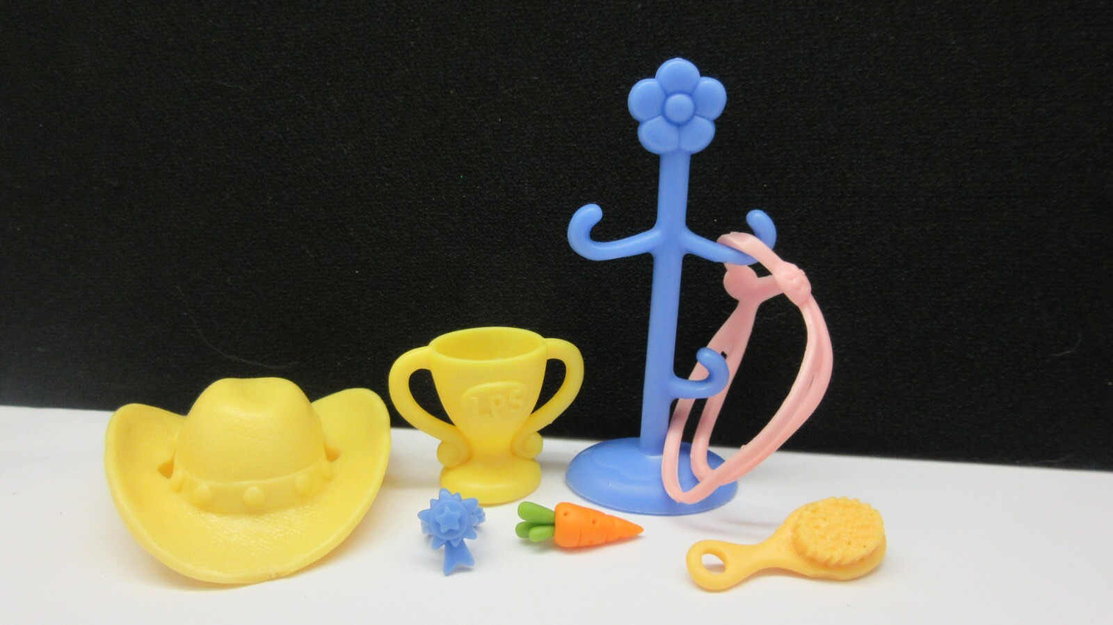 PONY LITTLEST PET SHOP #1709 MACCHIE GRIGIE CREMA CAVALLO BLU NASTRO CAPPELLO BRIGLIA TROFEO