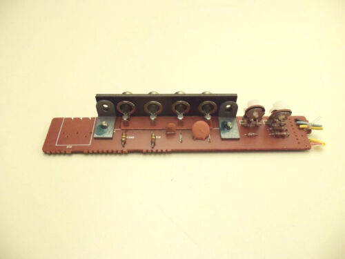 REALISTIC TR-882 8-TRACK - RCA jacks board - Picture 2 of 2