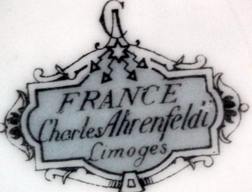 Charles Ahrenfeldt Suzanne Flat Cup and Saucer Set - Picture 5 of 5