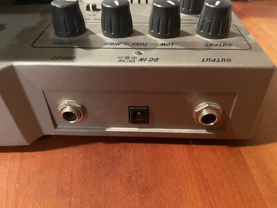 AKAI Professional Shred-O-Matic D1 Tube Solid State Hybrid