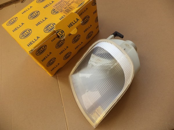 Clignotant VW Polo 3 avant gauche de qualité origine HELLA 9EL962839021 plastique ABS
