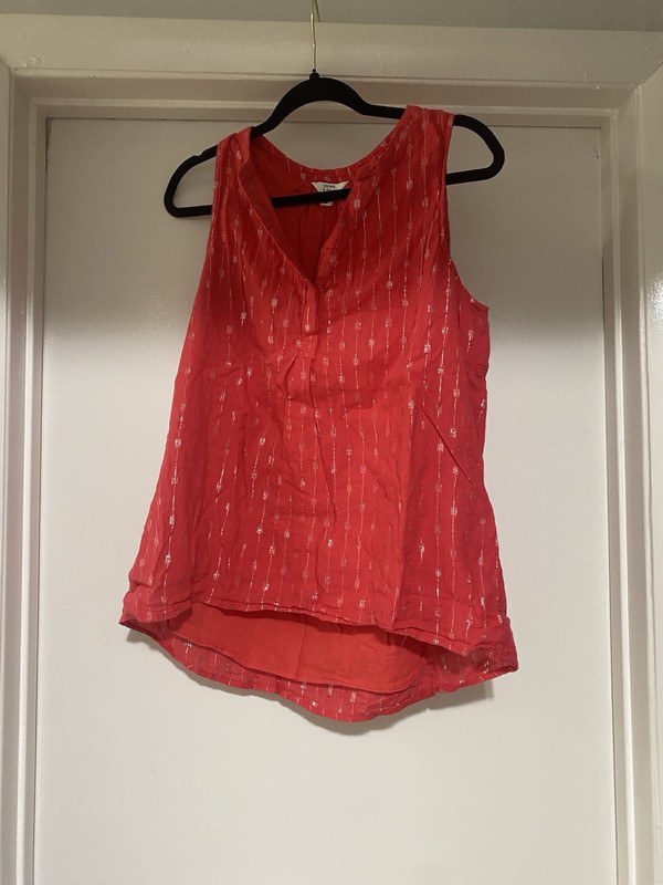 Women’s Medium Pink/silver Shirt