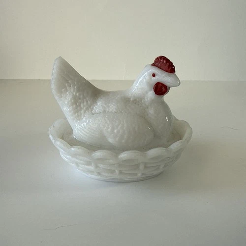 VINTAGE WESTMORELAND MILK GLASS 3" HEN ON NEST W/ RED COMB 2 PC DISH