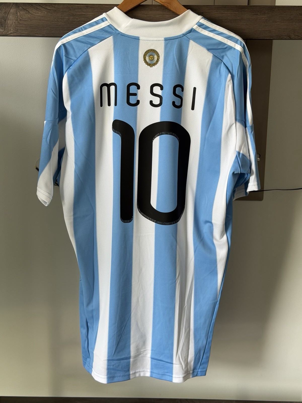 Argentina 2010 Lionel Messi #10 Soccer Jersey Blue White Men's Size XL