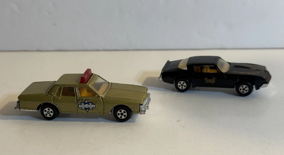 2 coches de policía de colección ERTL 1:64 Smokey and the Bandit Firebird y Pontiac Bonneville Foto 4 de 4