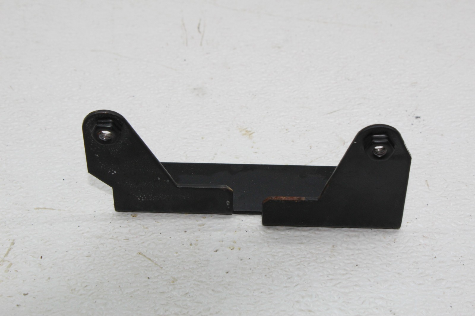 99-01 FERRARI 456 M RIGHT PASSENGER DOOR MOUNT BRACKET