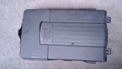 Deckel Batteriekasten 1K0915443A 1896 CCM 66 KW VW Golf 1.9 TDI DPF Bj 2006