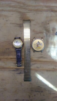 Two Vintage 1970’s Mickey and Minnie Mouse Watch Vintage Mickey & Minnie Mouse Wristwatch Lot: 70s-90s  main image 2