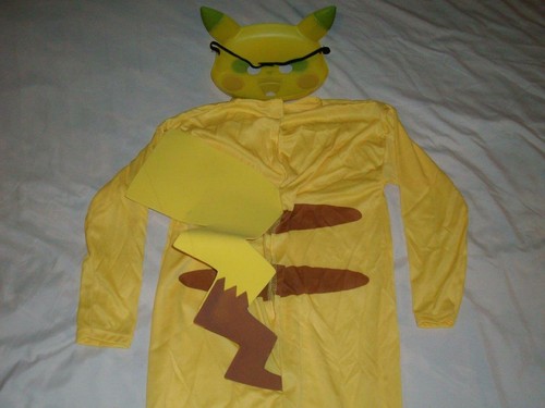 Pokemon Pikachu Yellow Costume Jumpsuit with Tail Mask Complete Boys Med 8 Used - Picture 6 of 9