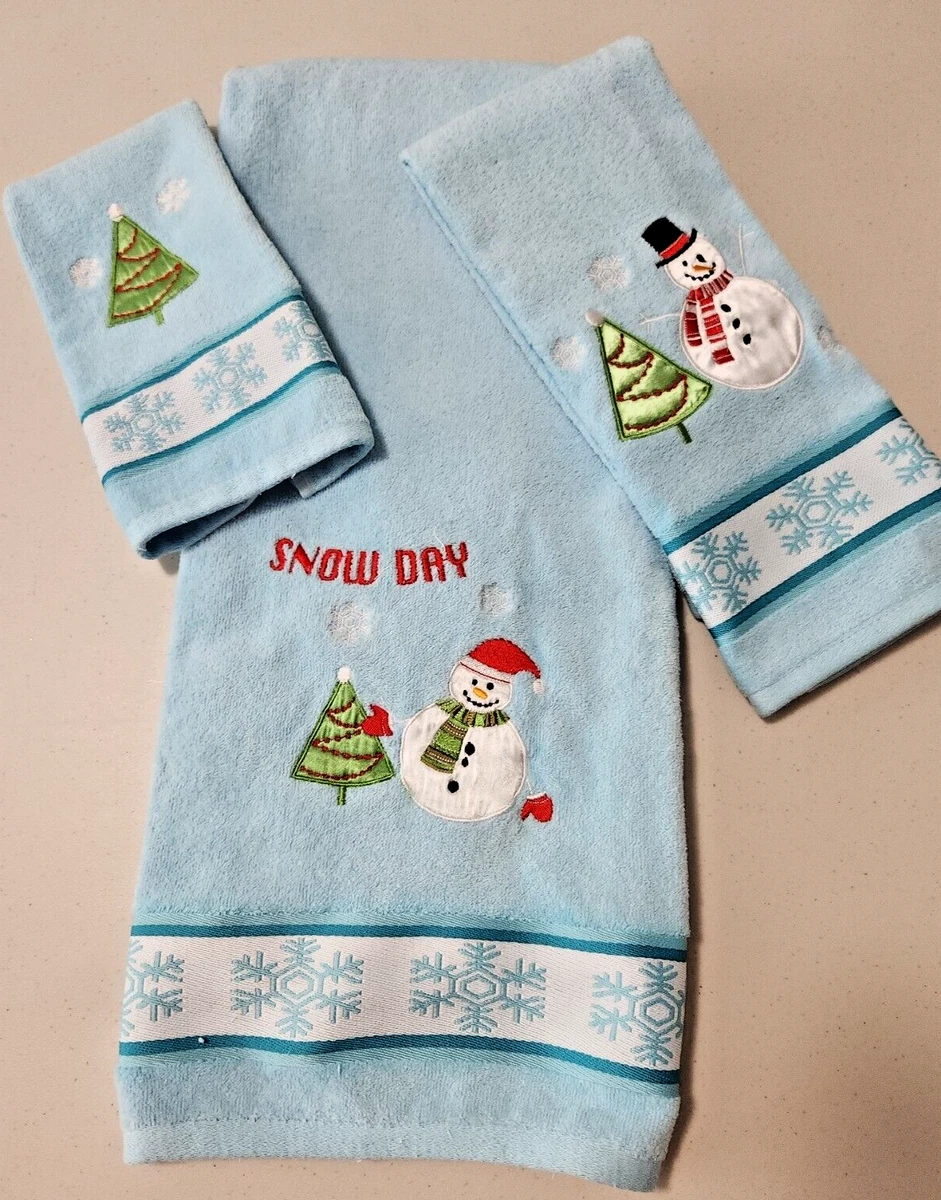 Simply Christmas Holiday Decorative 3 Piece Towel Set Bath Hand