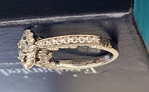 DISNEY ENCHANTED "ARIEL" - 14K White Gold - 1/3 CT Oval Diamond Engagement Ring - Picture 16 of 24