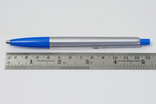 Pelikan K474 Kugelschreiber Druckmechanik Chrom mattiert Saphirblau - Picture 2 of 4