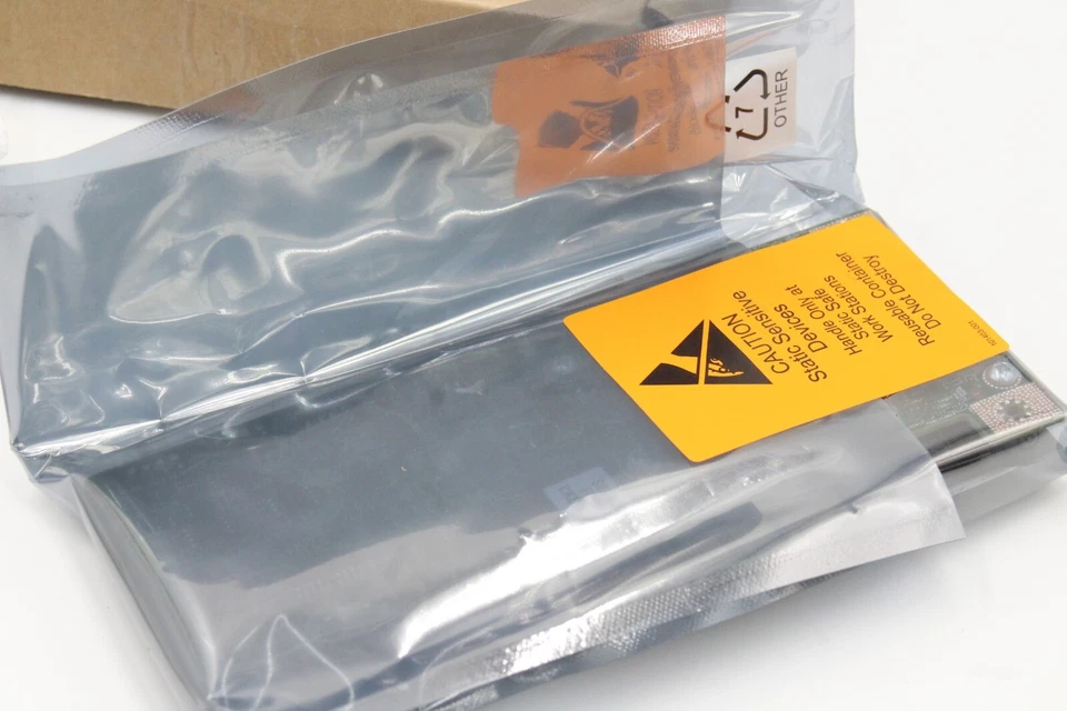 Intel RMT3PB080 integrated RAID Module MD2, 6GB/s PCIe 512MB, G34893-601 NEW HTZ - Image 2 of 4