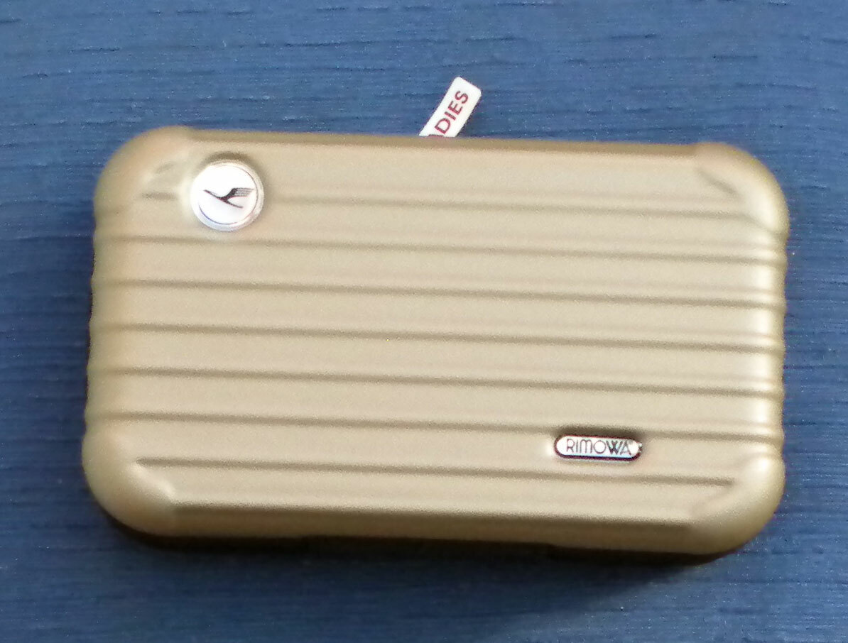 lufthansa first class rimowa amenity kit