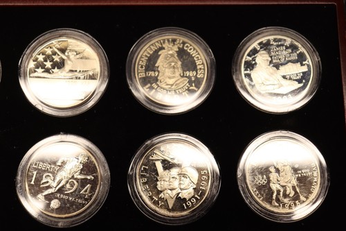 U. S. Proof Commemorative Half Dollar Collection (Lot of 20) & Display Case PCS - Picture 14 of 15