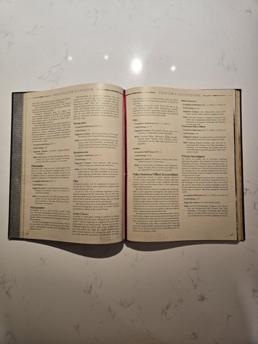 Call of Cthulhu Investigator Handbook : 7th Edition by Mike Mason, Paul Fricker - Picture 4 of 4