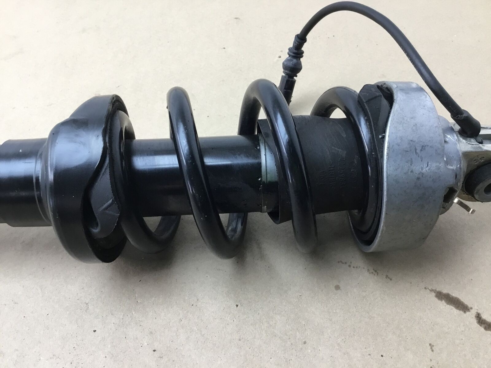 Audi R8 2011 Front Left Driver Suspension Strut Shock Absorber 08-12 ;:A