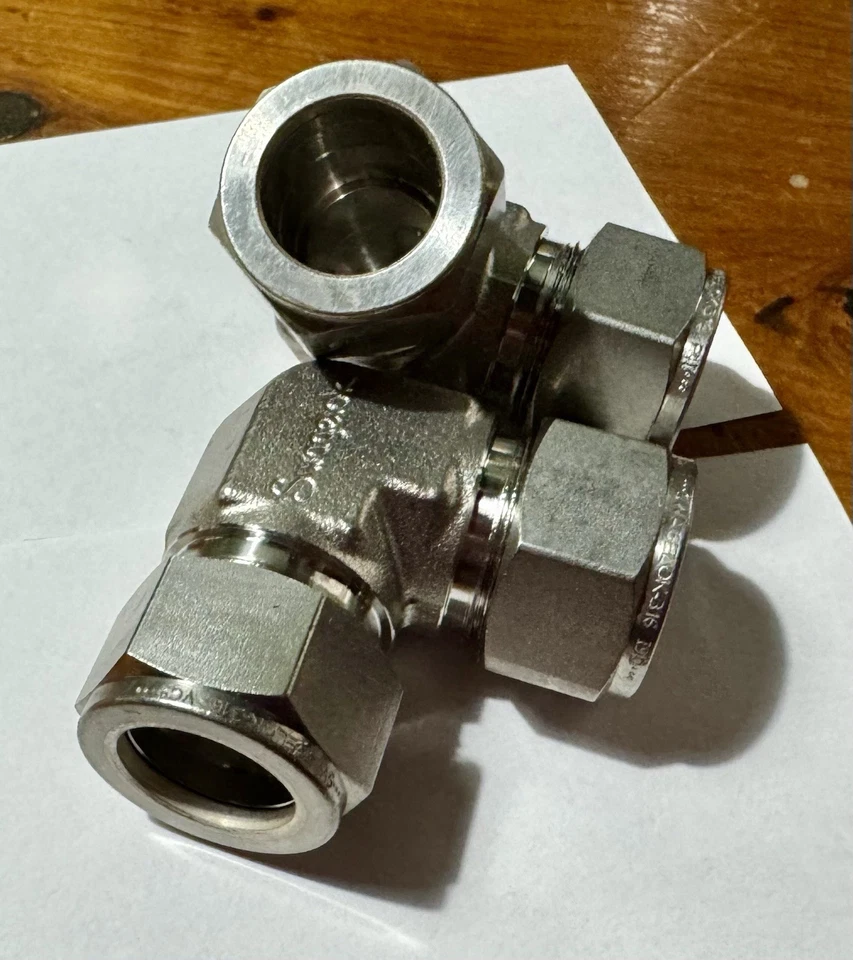 New 3/4x3/4 Swagelok SS  316 90 Elbow Compression Union Tube - Image 3 of 4