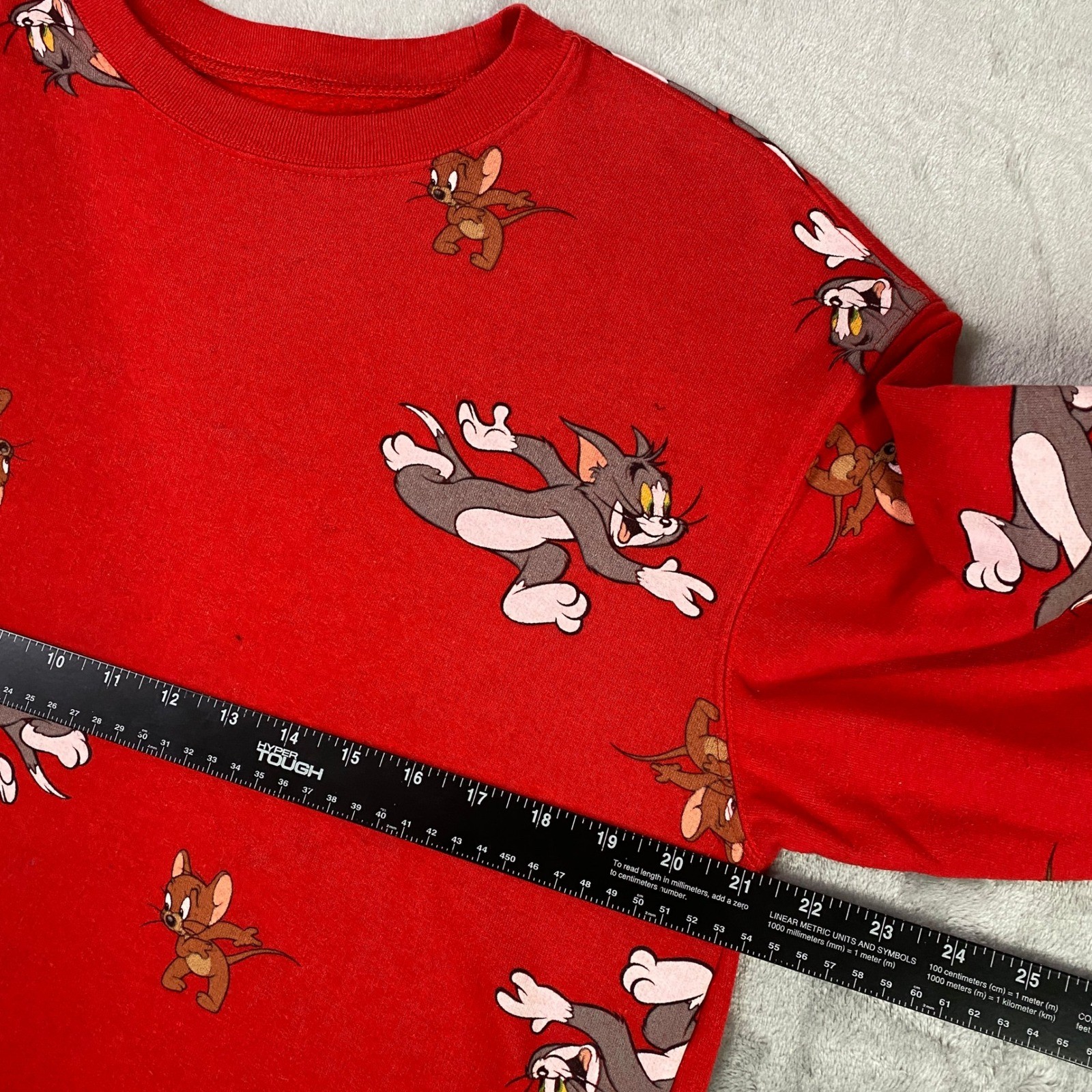 Tom and Jerry All Over Print Sweatshirt Unisex Medium Red Graphic Pullover 2020 image 3