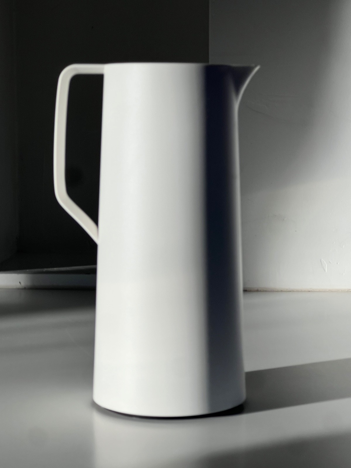 German Made Insulated Coffee Carafe | 1 quart/liter | 12hr hot, 24hr cold | NEW!