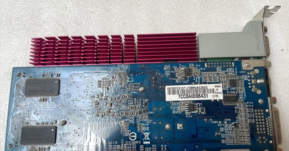 Asus Nvidia GeForce 7300TC 128MB DDR2 PCIe DVI VGA Graphics Video Card - Image 3 of 4