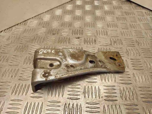 VW PASSAT B7 ALLTRACK 365 Kotflügelhalter vorne rechts 3C0821142 2.00 30528841