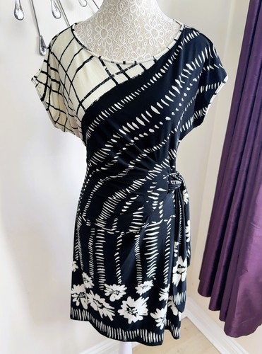 Wallis Monochrome Print Wrap Style Dress Size 10 Good Preloved Condition