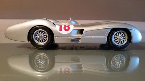Mercedes Benz Race Car Custom Built Metal Body Model1 18Unique12Racer24Racing - Picture 2 of 16