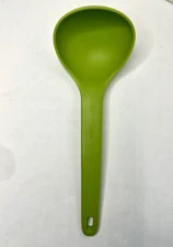 Tupperware Legacy Essentials Blossom green soup ladle For Soup/rice Server