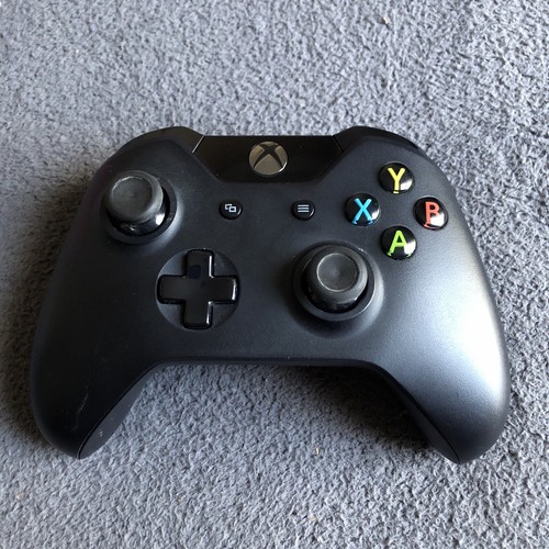 Microsoft Xbox One 1540 500GB Black Console System w/ Controller and Cables - Picture 10 of 15