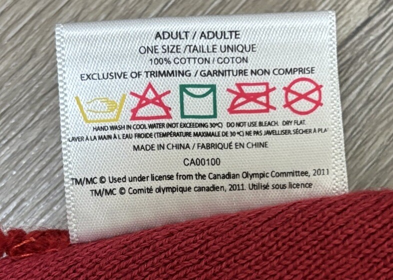 Hudson's Bay Team Canada Olympic Logo Winter Toque Hat Cap 100% Cotton Red Adult