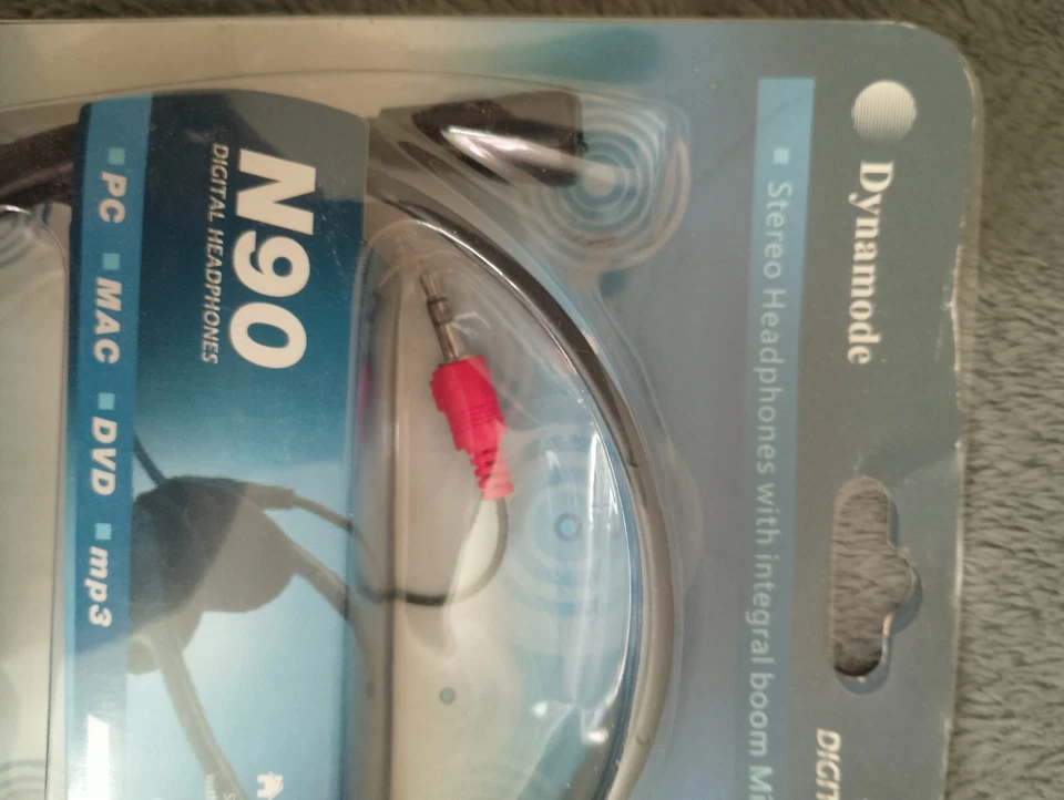 Brand New Sealed Dynamode N90 Stereo Headphones with boom Mic PC/MAC VoIP Ready - Image 2 of 4