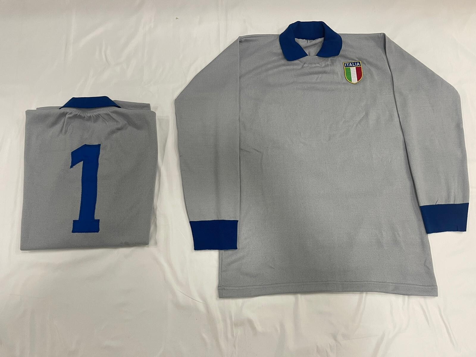 Foto 1 di 11