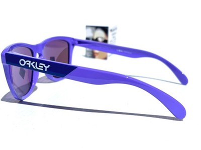 NEW Oakley Frogskins Purple Navy PRIZM Violet Purple Lens Sunglass