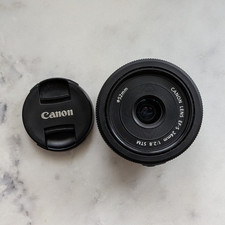 Canon EF-S 24mm f/2.8 STM Pancake Lens 52mm Filter w/ Cap & Box