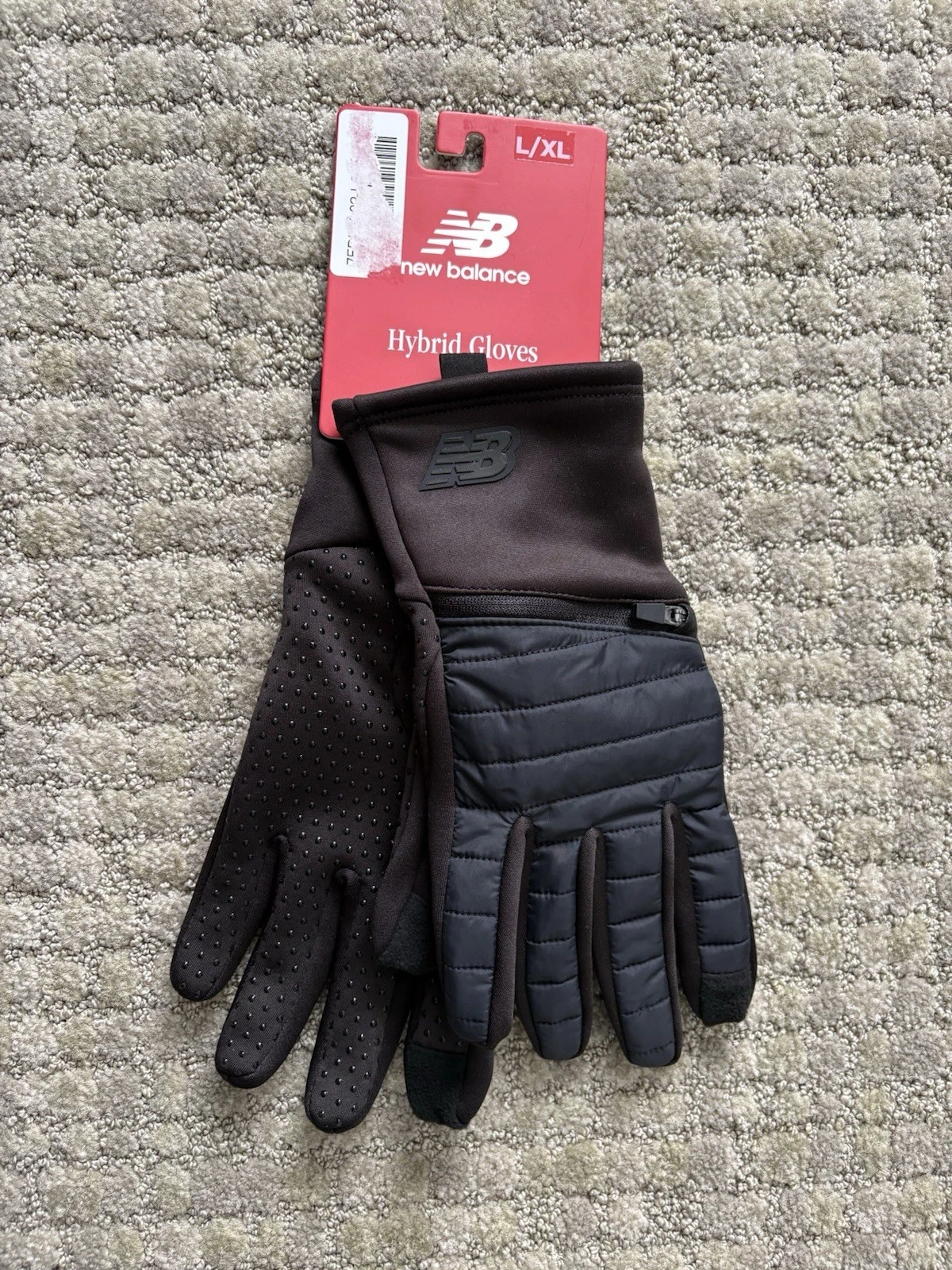 New Balance Hybrid Sport Cold Running & Walk Glove Black Touchscreen Men L/ XL
Opens in a new window